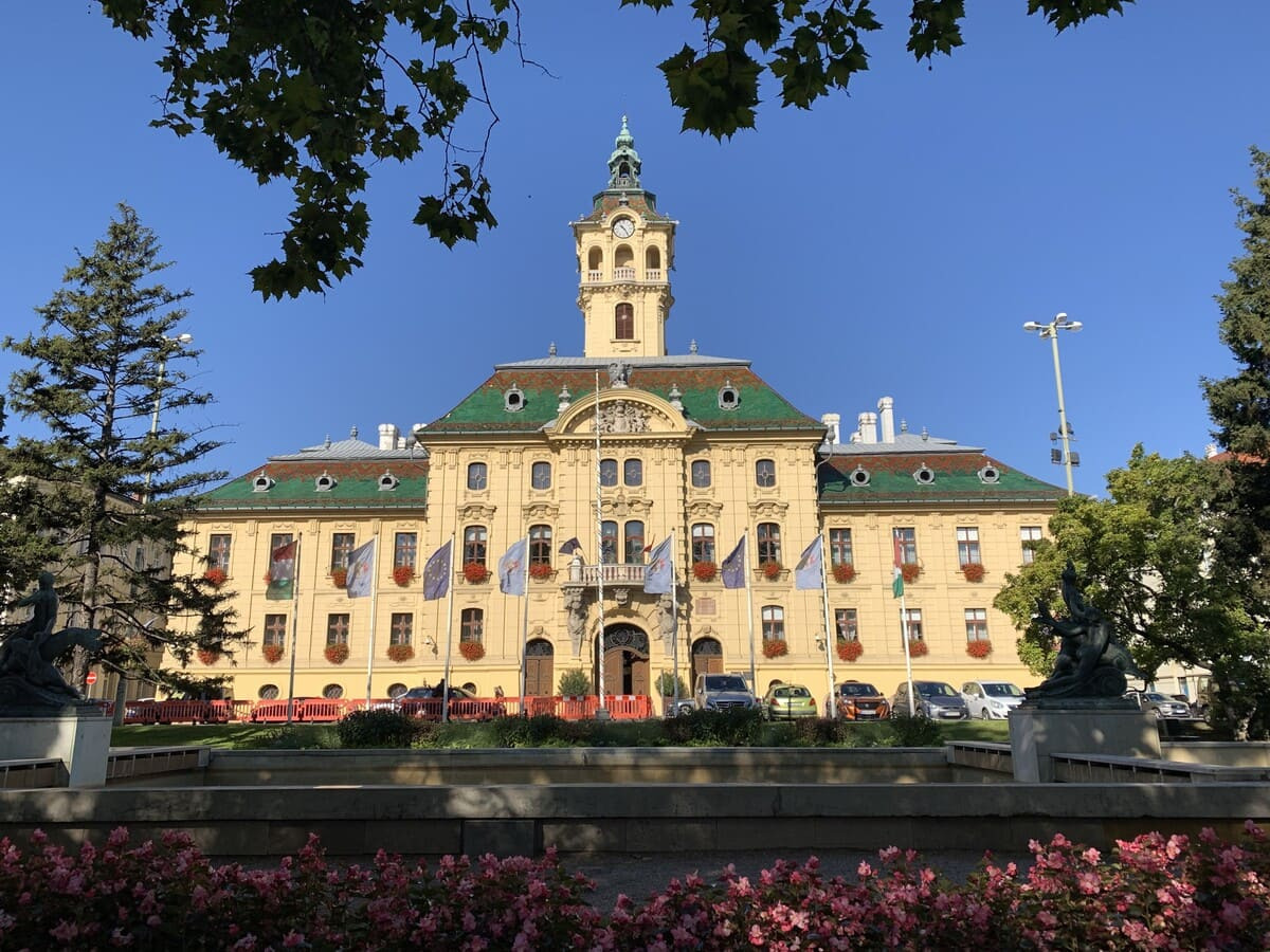 A VÁROSHÁZA ELSŐ VILÁGHÁBORÚS EMLÉKTÁBLÁJA